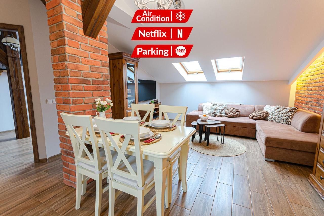 Bronowicka Premium - 52m2 With Private Parking Appartamento Cracovia
